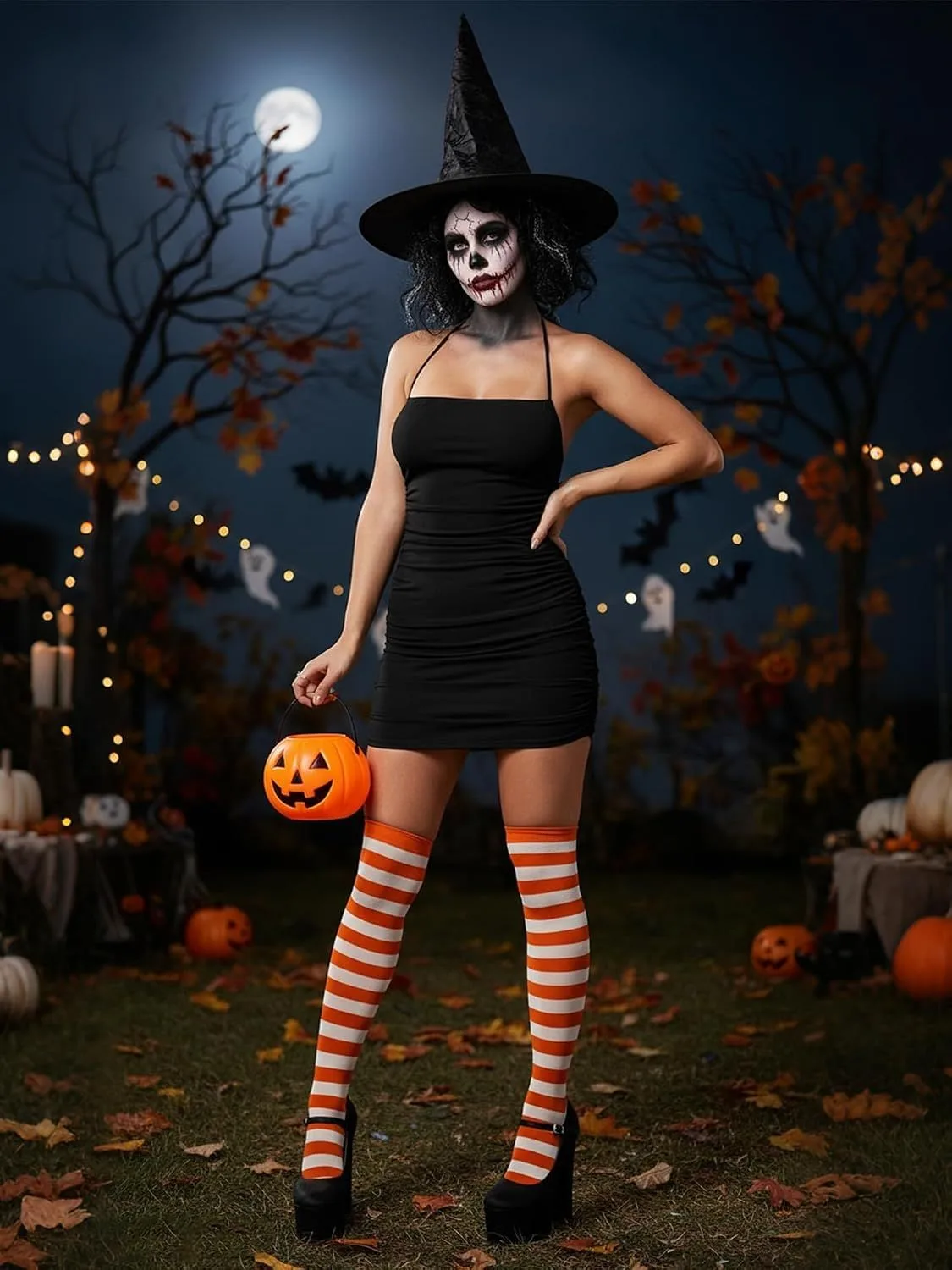 Neckholder Minikleid: Look für einen Abend mit Freunden